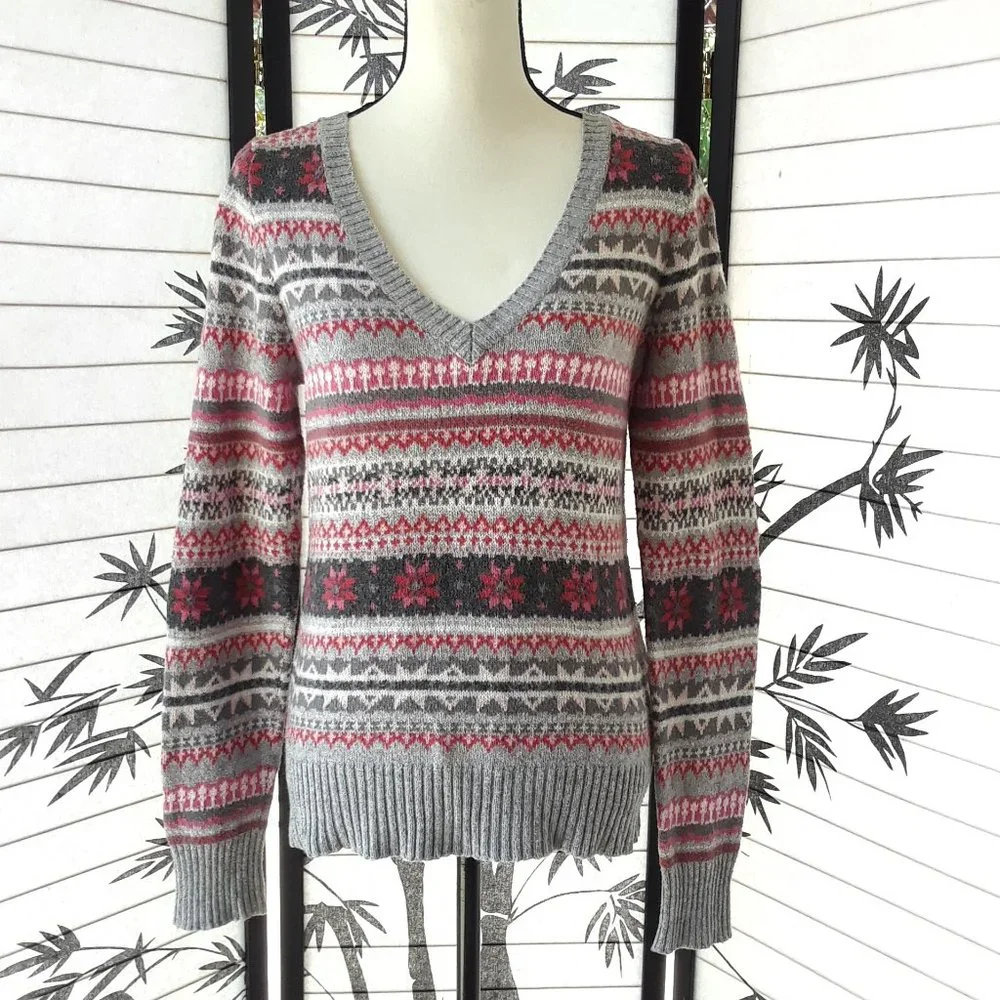 ❤️ Old Navy Winter Themed Striped Sweater 2/$15